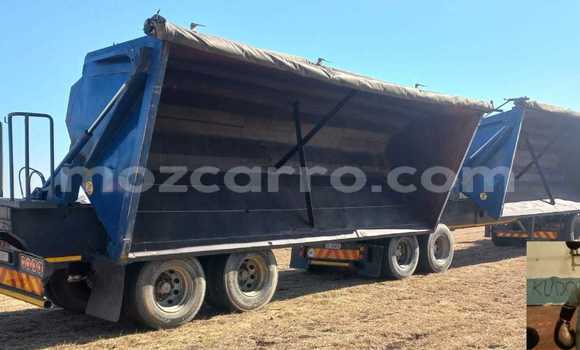 Buy Used Volvo 300 Series White Car in Maputo in Maputo Buy Used Volvo 300 Series White Car in Maputo in Maputo