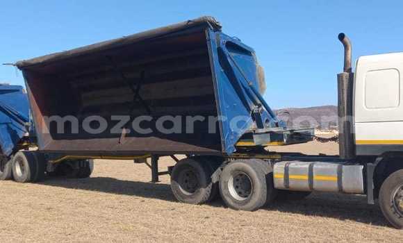 Buy Used Volvo 300 Series White Car in Maputo in Maputo Buy Used Volvo 300 Series White Car in Maputo in Maputo