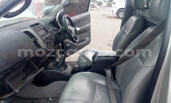 Buy Used Toyota Hilux Silver Car in Maputo in Maputo Buy Used Toyota Hilux Silver Car in Maputo in Maputo