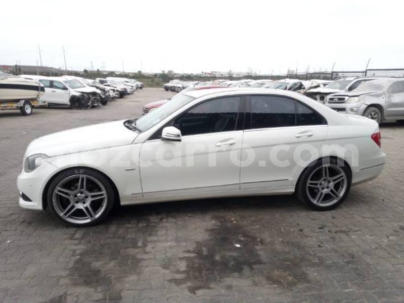 Big with watermark mercedes benz c180 coupe zambezia quelimane 17661