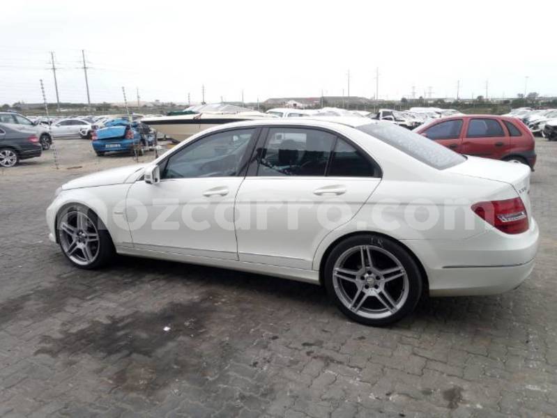 Big with watermark mercedes benz c180 coupe zambezia quelimane 17661