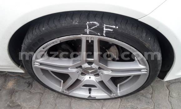 Buy Used Mercedes-Benz C180 COUPE White Car in Quelimane in Zambezia Buy Used Mercedes-Benz C180 COUPE White Car in Quelimane in Zambezia