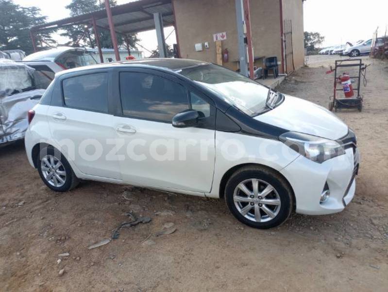 Big with watermark toyota yaris sofala beira 17664