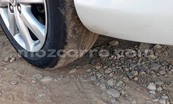 Buy Used Toyota Yaris White Car in Beira in Sofala Buy Used Toyota Yaris White Car in Beira in Sofala