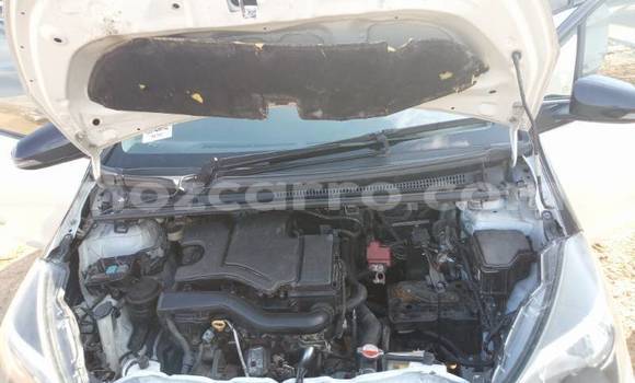 Buy Used Toyota Yaris White Car in Beira in Sofala Buy Used Toyota Yaris White Car in Beira in Sofala