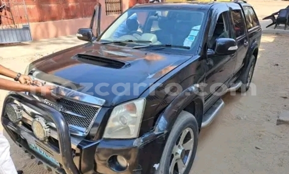 Nunua Ilio tumika Isuzu KB Nyeusi Gari ndani ya Maputo nchini Maputo Nunua Ilio tumika Isuzu KB Nyeusi Gari ndani ya Maputo nchini Maputo