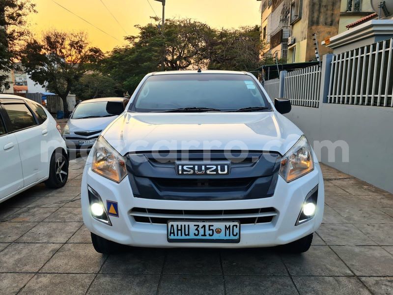 Big with watermark isuzu d max maputo maputo 17676