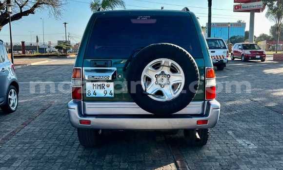 Nunua Ilio tumika Toyota Land Cruiser Prado Kijani Gari ndani ya Maputo nchini Maputo Nunua Ilio tumika Toyota Land Cruiser Prado Kijani Gari ndani ya Maputo nchini Maputo