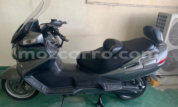 Comprar Usado Suzuki Boulevard Preto Moto em Maputo em Maputo