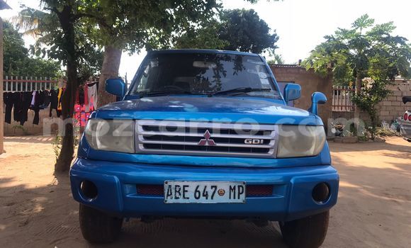 Nunua Ilio tumika Mitsubishi Pajero Bluu Gari ndani ya Maputo nchini Maputo Nunua Ilio tumika Mitsubishi Pajero Bluu Gari ndani ya Maputo nchini Maputo