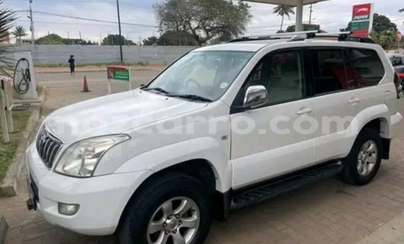 Nunua Ilio tumika Toyota Land Cruiser Prado Nyeupe Gari ndani ya Maputo nchini Maputo Nunua Ilio tumika Toyota Land Cruiser Prado Nyeupe Gari ndani ya Maputo nchini Maputo