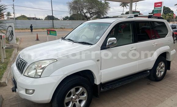 Buy Used Toyota Prado White Car in Maputo in Maputo Buy Used Toyota Prado White Car in Maputo in Maputo