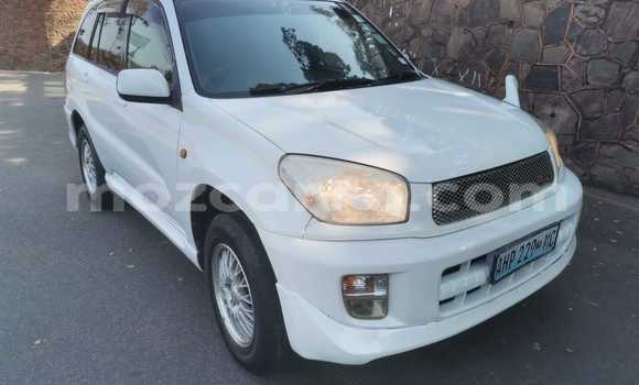 Comprar Usado Toyota RAV4 Branco Carro em Maputo em Maputo