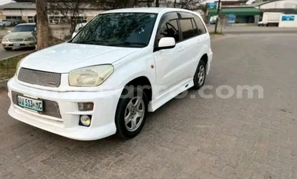 Comprar Usado Toyota RAV4 Branco Carro em Maputo em Maputo