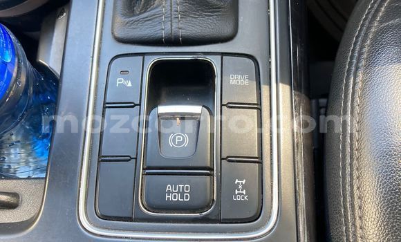 Buy Used Kia Sorento Silver Car in Maputo in Maputo Buy Used Kia Sorento Silver Car in Maputo in Maputo