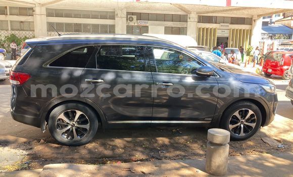 Buy Used Kia Sorento Silver Car in Maputo in Maputo Buy Used Kia Sorento Silver Car in Maputo in Maputo
