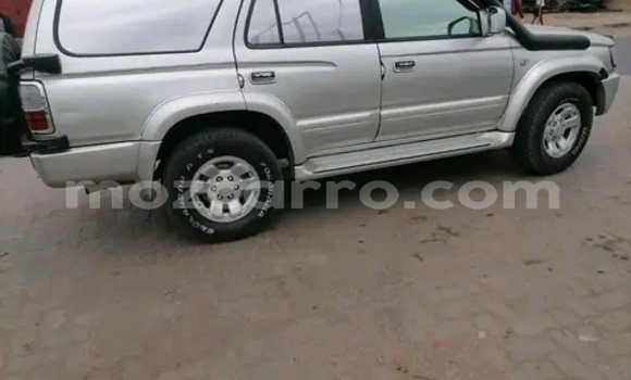 Nunua Ilio tumika Toyota Hilux Surf Brown Gari ndani ya Maputo nchini Maputo Nunua Ilio tumika Toyota Hilux Surf Brown Gari ndani ya Maputo nchini Maputo