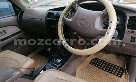Nunua Ilio tumika Toyota Hilux Surf Brown Gari ndani ya Maputo nchini Maputo Nunua Ilio tumika Toyota Hilux Surf Brown Gari ndani ya Maputo nchini Maputo