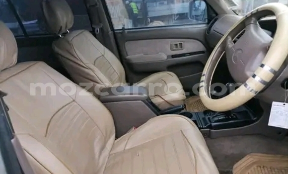 Nunua Ilio tumika Toyota Hilux Surf Brown Gari ndani ya Maputo nchini Maputo Nunua Ilio tumika Toyota Hilux Surf Brown Gari ndani ya Maputo nchini Maputo