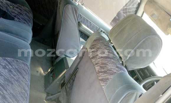 Nunua Ilio tumika Toyota Land Cruiser Prado Kijani Gari ndani ya Maputo nchini Maputo Nunua Ilio tumika Toyota Land Cruiser Prado Kijani Gari ndani ya Maputo nchini Maputo
