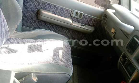 Nunua Ilio tumika Toyota Land Cruiser Prado Kijani Gari ndani ya Maputo nchini Maputo Nunua Ilio tumika Toyota Land Cruiser Prado Kijani Gari ndani ya Maputo nchini Maputo