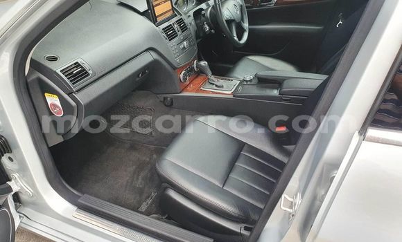 Comprar Usado Mercedes Viano De outros Carro em Maputo em Maputo