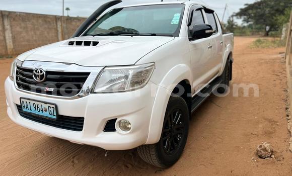 Comprar Usado Toyota Hilux Branco Carro em Maputo em Maputo Comprar Usado Toyota Hilux Branco Carro em Maputo em Maputo