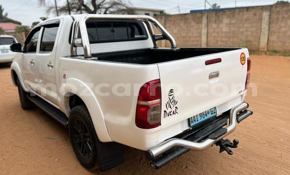 Comprar Usado Toyota Hilux Branco Carro em Maputo em Maputo Comprar Usado Toyota Hilux Branco Carro em Maputo em Maputo