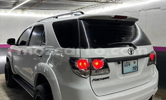 Nunua Ilio tumika Toyota Fortuner Nyeupe Gari ndani ya Maputo nchini Maputo Nunua Ilio tumika Toyota Fortuner Nyeupe Gari ndani ya Maputo nchini Maputo