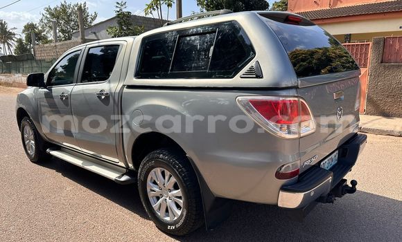 Comprar Usado Mazda BT-50 De outros Carro em Maputo em Maputo Comprar Usado Mazda BT-50 De outros Carro em Maputo em Maputo