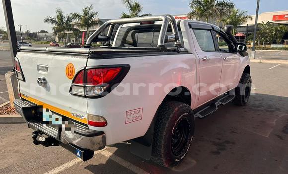Nunua Ilio tumika Mazda BT-50 Nyeupe Gari ndani ya Maputo nchini Maputo Nunua Ilio tumika Mazda BT-50 Nyeupe Gari ndani ya Maputo nchini Maputo