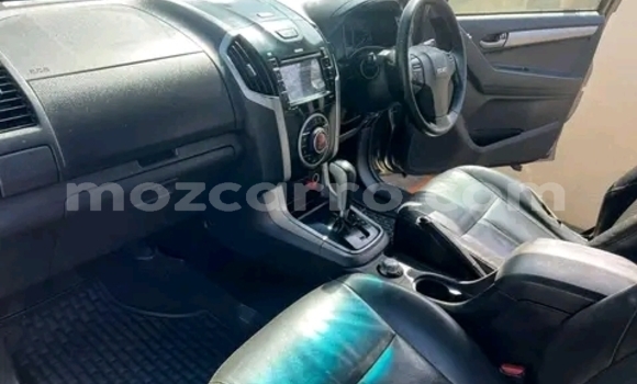 Nunua Ilio tumika Isuzu D-MAX Nyingine Gari ndani ya Maputo nchini Maputo Nunua Ilio tumika Isuzu D-MAX Nyingine Gari ndani ya Maputo nchini Maputo