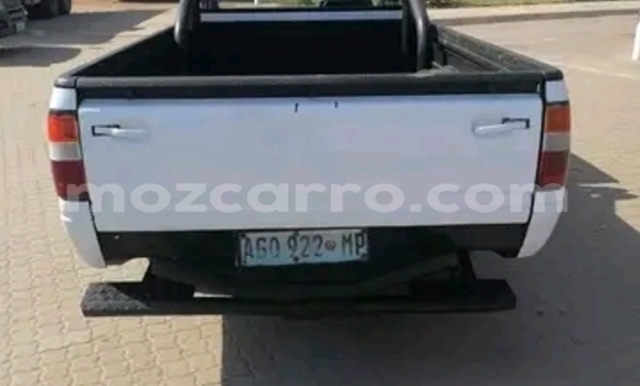 Tenga Tsaru Isuzu KB Chena Mota in Maputo in Maputo Tenga Tsaru Isuzu KB Chena Mota in Maputo in Maputo