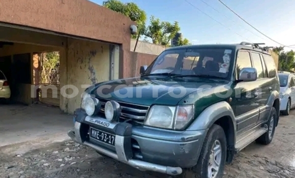 Nunua Ilio tumika Toyota Land Cruiser Prado Kijani Gari ndani ya Maputo nchini Maputo Nunua Ilio tumika Toyota Land Cruiser Prado Kijani Gari ndani ya Maputo nchini Maputo