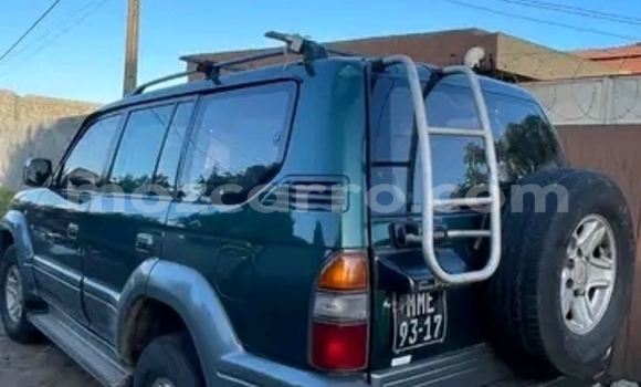 Nunua Ilio tumika Toyota Land Cruiser Prado Kijani Gari ndani ya Maputo nchini Maputo Nunua Ilio tumika Toyota Land Cruiser Prado Kijani Gari ndani ya Maputo nchini Maputo