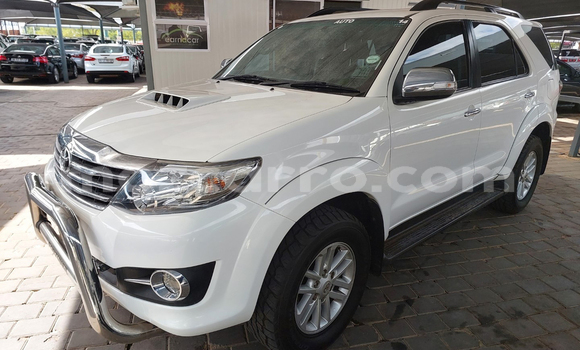 Tenga Tsaru Toyota Fortuner Chena Mota in Quissanga in Cabo Delgado