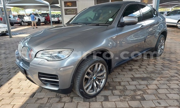 Comprar Usado BMW X6 M Prata Carro em Beira em Sofala Comprar Usado BMW X6 M Prata Carro em Beira em Sofala