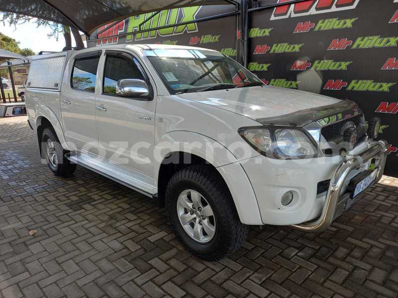 Big with watermark toyota hilux niassa lichinga 17770