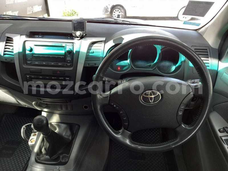 Big with watermark toyota hilux niassa lichinga 17770