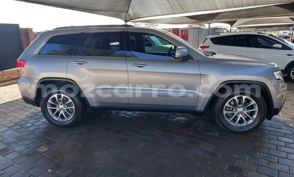 Comprar Usado Jeep Grand Cherokee Prata Carro em Maputo em Maputo Comprar Usado Jeep Grand Cherokee Prata Carro em Maputo em Maputo