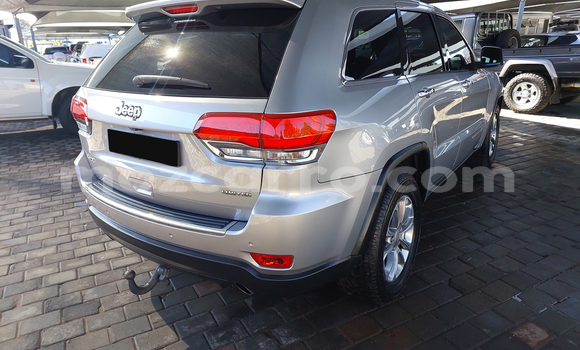Comprar Usado Jeep Grand Cherokee Prata Carro em Maputo em Maputo Comprar Usado Jeep Grand Cherokee Prata Carro em Maputo em Maputo