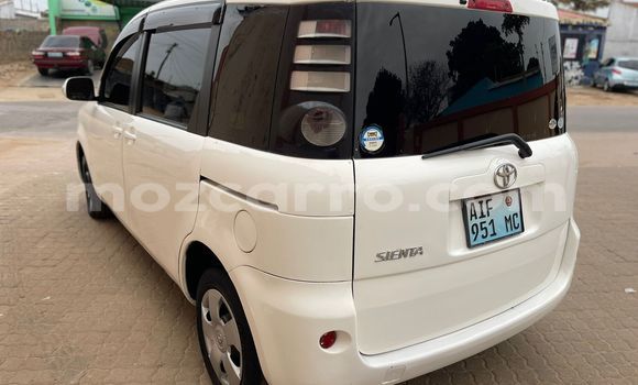 Buy Used Toyota Sienta White Car in Maputo in Maputo Buy Used Toyota Sienta White Car in Maputo in Maputo