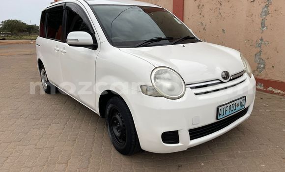 Buy Used Toyota Sienta White Car in Maputo in Maputo Buy Used Toyota Sienta White Car in Maputo in Maputo