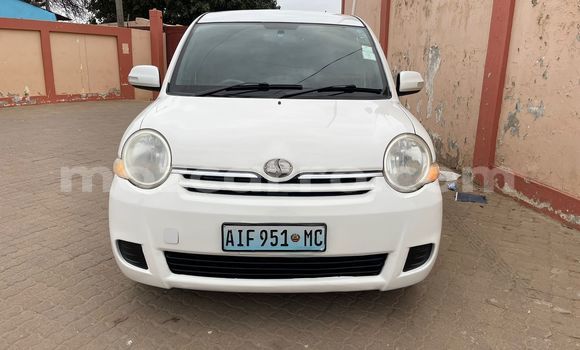 Buy Used Toyota Sienta White Car in Maputo in Maputo Buy Used Toyota Sienta White Car in Maputo in Maputo