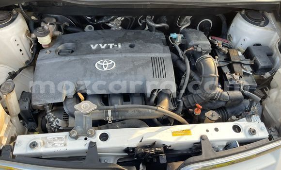 Buy Used Toyota Sienta White Car in Maputo in Maputo Buy Used Toyota Sienta White Car in Maputo in Maputo