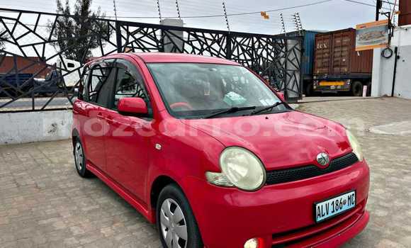 Buy Used Toyota Sienta Red Car in Maputo in Maputo Buy Used Toyota Sienta Red Car in Maputo in Maputo