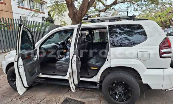 Nunua Ilio tumika Toyota Land Cruiser Prado Nyingine Gari ndani ya Maputo nchini Maputo Nunua Ilio tumika Toyota Land Cruiser Prado Nyingine Gari ndani ya Maputo nchini Maputo
