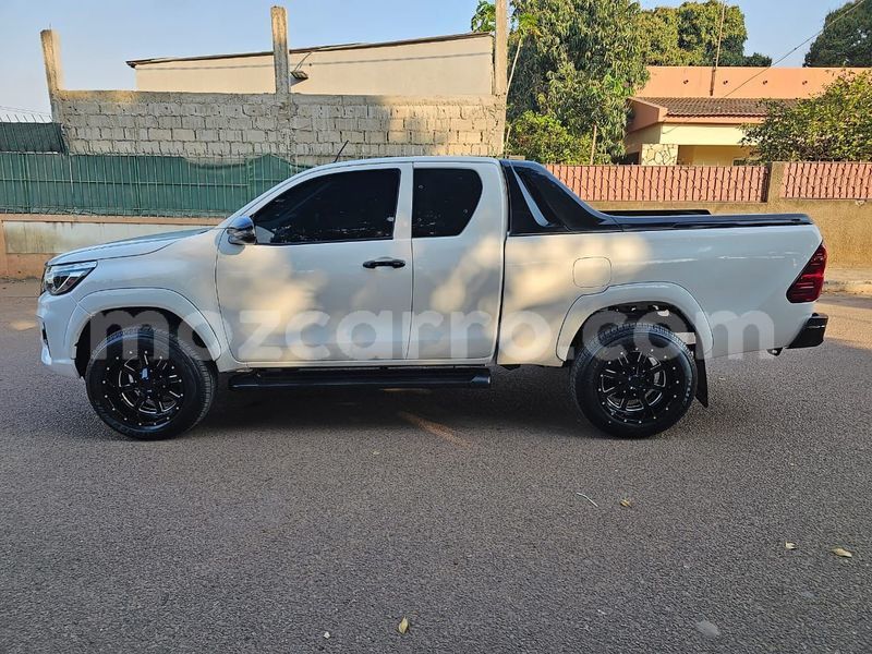 Big with watermark toyota hiluxe revo maputo maputo 17787