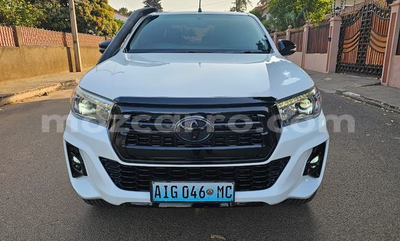 Comprar Usado Toyota Hiluxe Revo Branco Carro em Maputo em Maputo Comprar Usado Toyota Hiluxe Revo Branco Carro em Maputo em Maputo