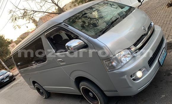 Buy Used Toyota Hiace Silver Car in Maputo in Maputo Buy Used Toyota Hiace Silver Car in Maputo in Maputo